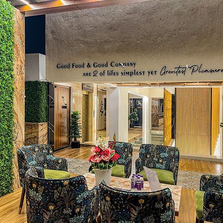 Hotel Auris & Banquets, Mumbai International Airport Exterior photo