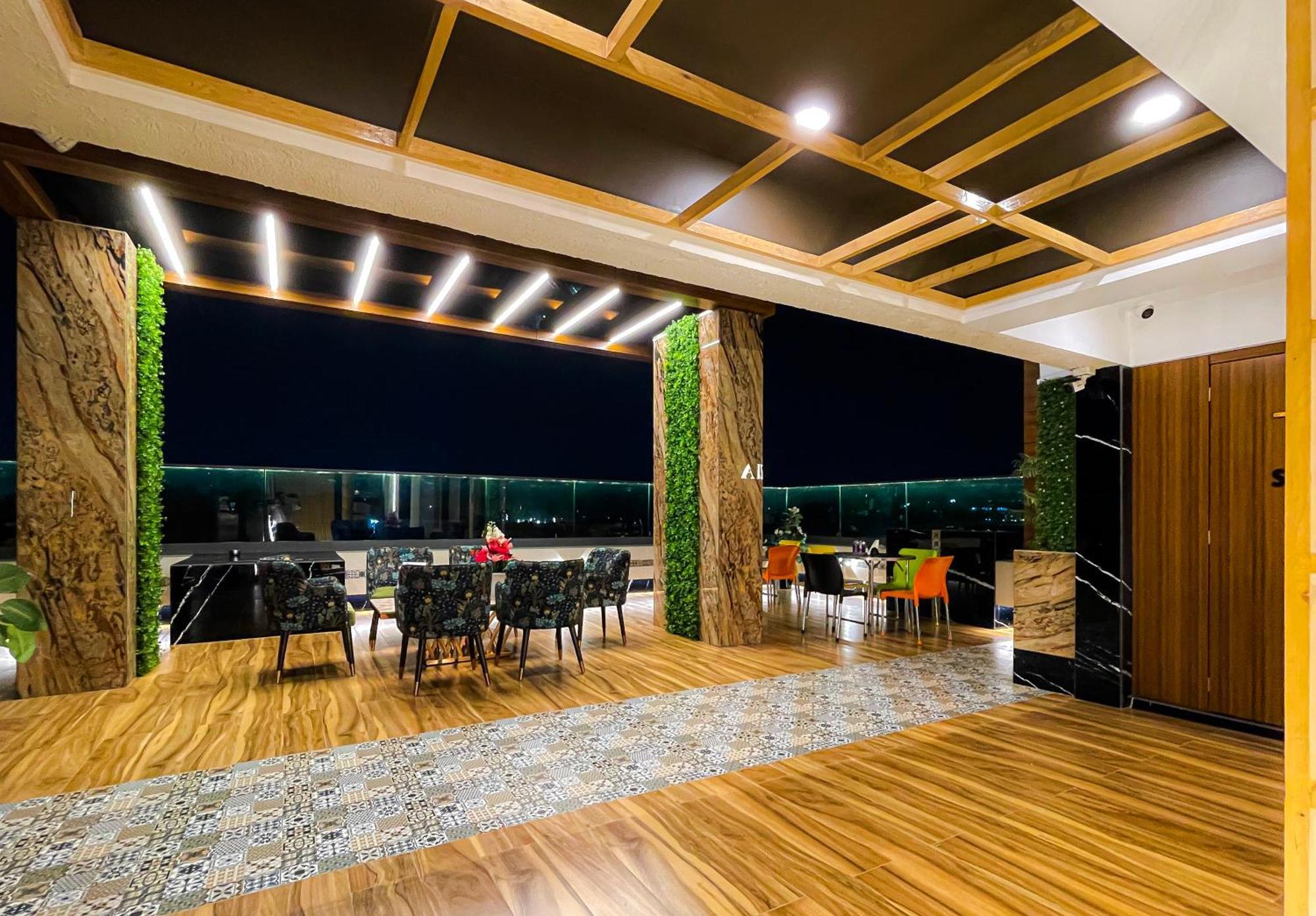 Hotel Auris & Banquets, Mumbai International Airport Exterior photo